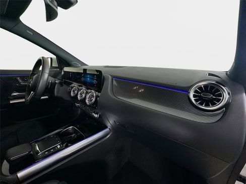 Certified 2023 Mercedes-Benz GLA 250 4MATIC image 38