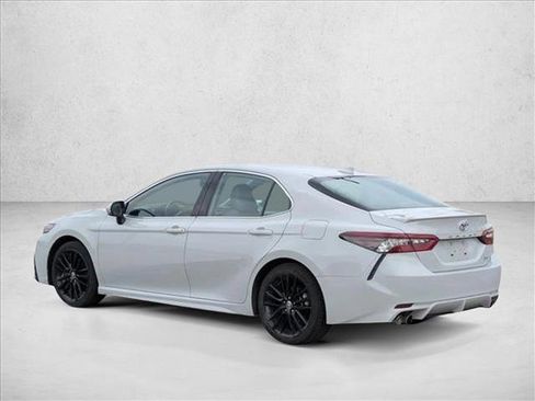 Used 2023 Toyota Camry XSE image 3