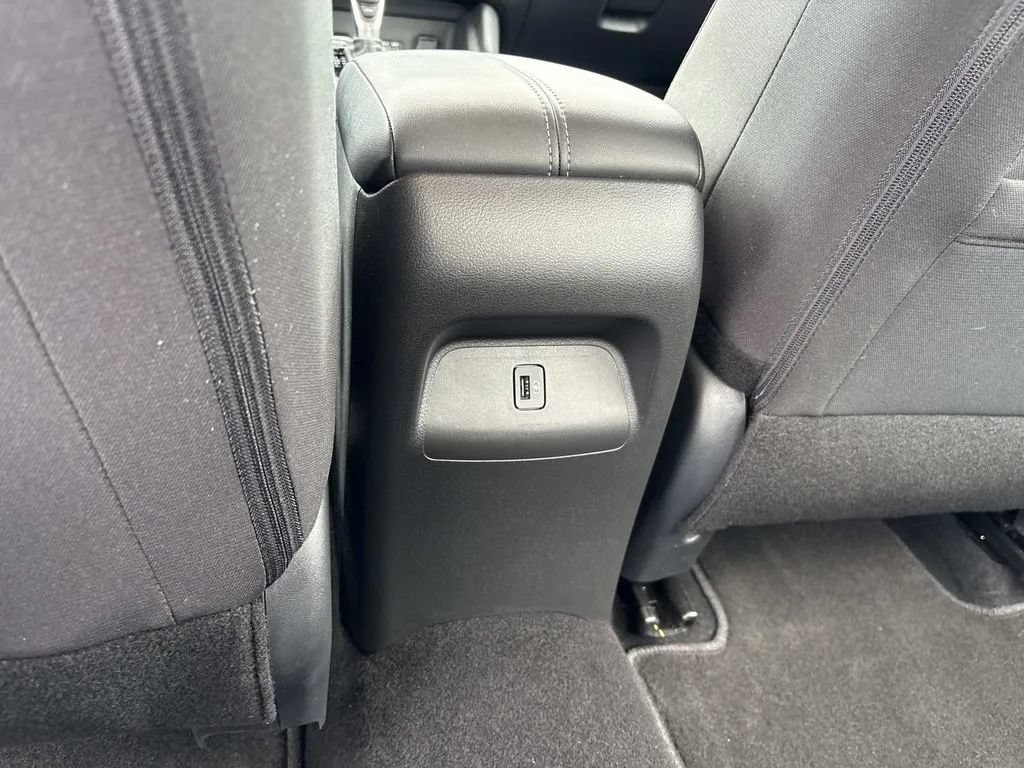 Used 2025 Nissan Sentra SV w/ All-Weather Package FWD image 17