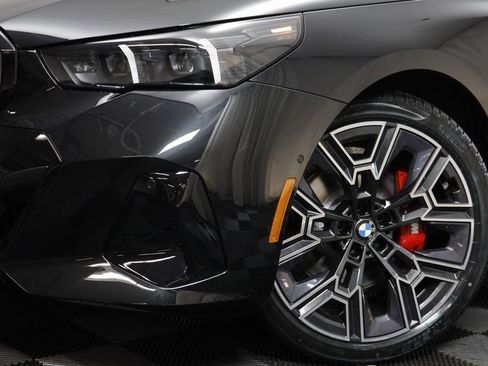 New 2026 BMW 530i xDrive w/ M Sport Package image 3