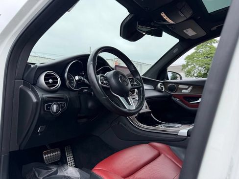Used 2020 Mercedes-Benz GLC 300 4MATIC image 18