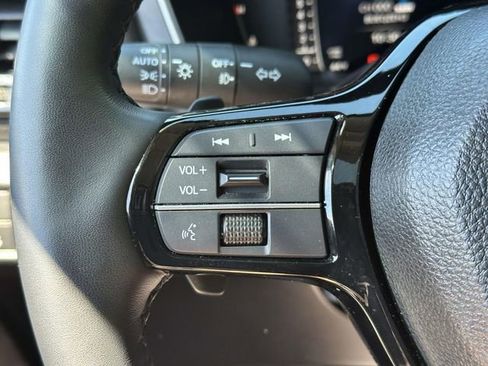 Certified 2025 Honda Pilot Elite image 21