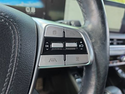 Used 2024 Kia Telluride SX Prestige AWD/4WD image 21