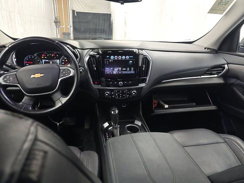Used 2018 Chevrolet Traverse LT AWD/4WD image 4