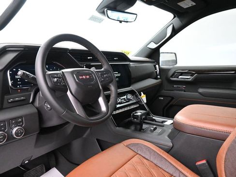 New 2026 GMC Sierra 1500 AT4 w/ Technology Package AWD/4WD image 17