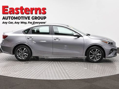 Used 2024 Kia Forte LXS image 4