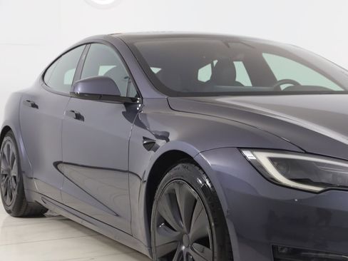 Used 2022 Tesla Model S AWD/4WD image 30