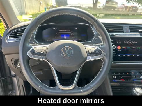 Used 2023 Volkswagen Tiguan SE AWD/4WD image 13