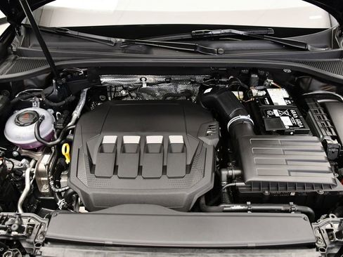 Used 2025 Audi Q3 2.0T Premium w/ Convenience Package image 12