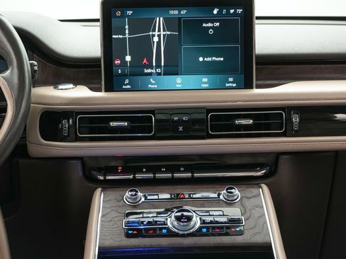 Used 2022 Lincoln Aviator Reserve w/ Equipment Group 201A AWD/4WD image 16