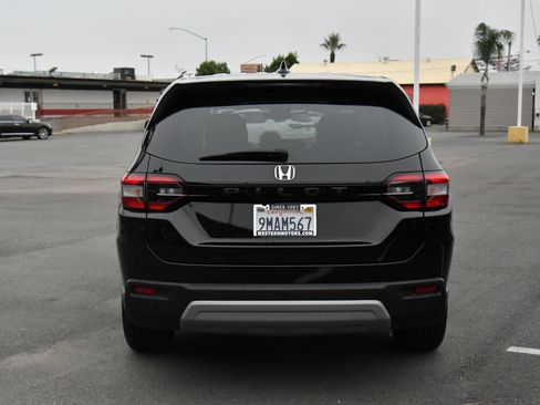 Used 2025 Honda Pilot EX-L image 7