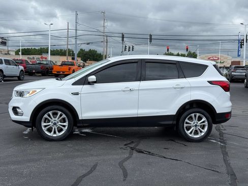 Used 2019 Ford Escape SE FWD image 7