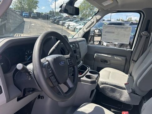 New 2026 Ford E-450 and Econoline 450 Super Duty w/ Power Equipment Group image 16