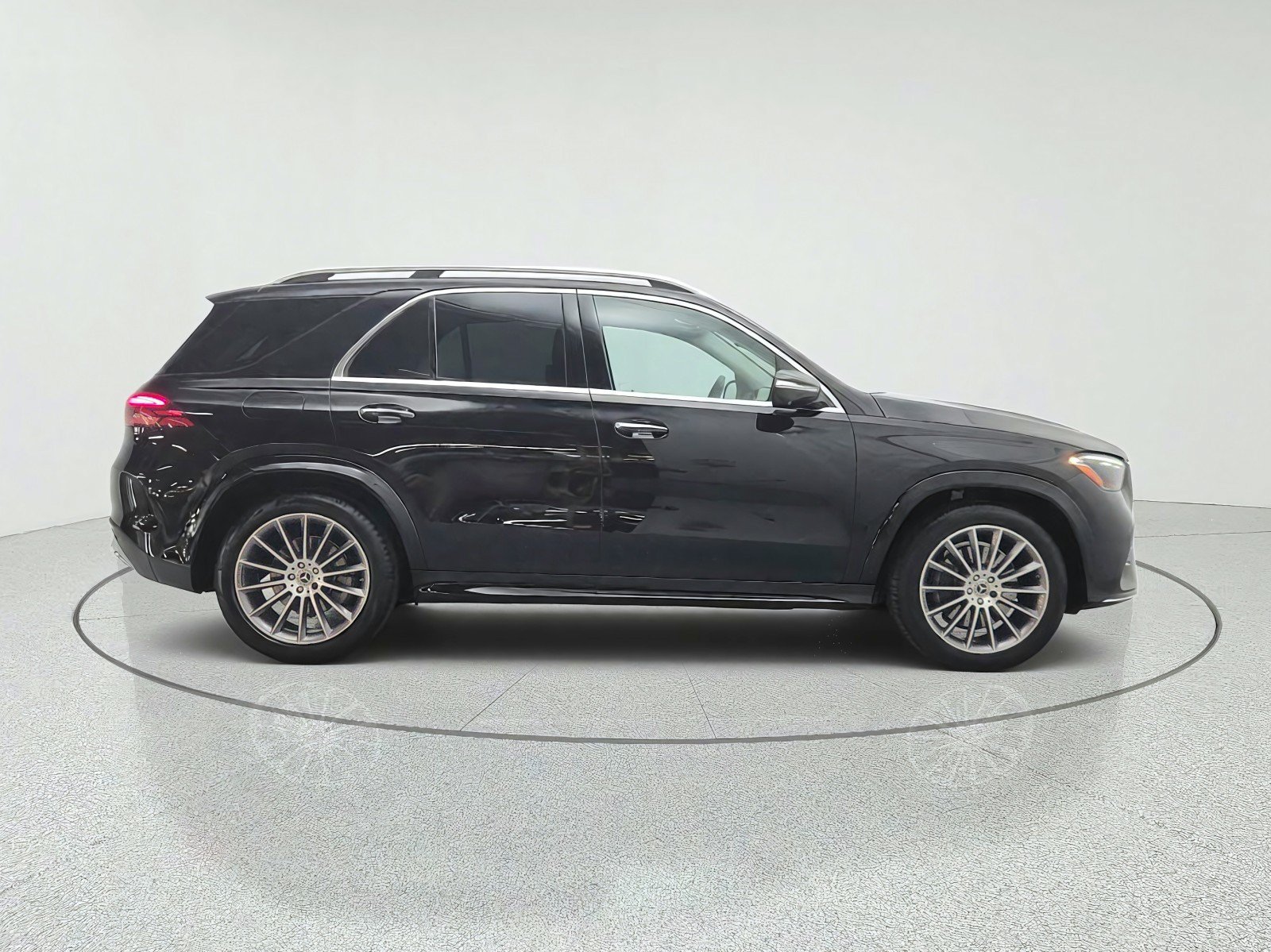 Certified 2024 Mercedes-Benz GLE 350 4MATIC image 4