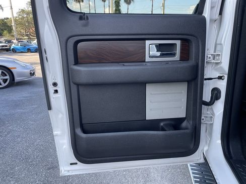 Used 2012 Ford F150 Lariat w/ Lariat Chrome Pkg image 36