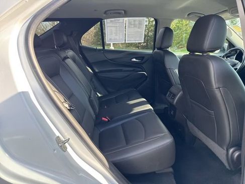 Used 2020 Chevrolet Equinox Premier image 24