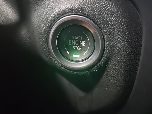 Used 2022 GMC Sierra 2500 AT4 w/ AT4 Preferred Package AWD/4WD image 22