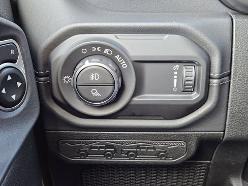 New 2026 Jeep Gladiator Sport AWD/4WD image 23