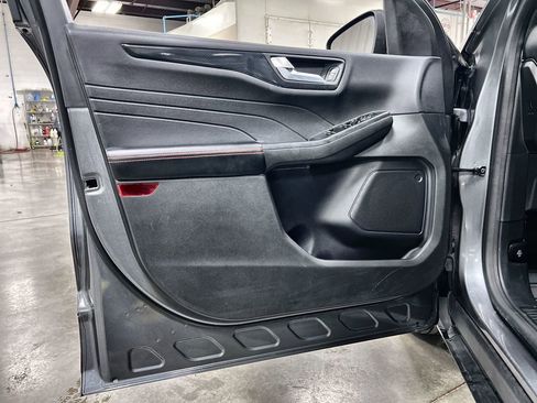 Used 2023 Ford Escape ST-Line AWD/4WD image 16