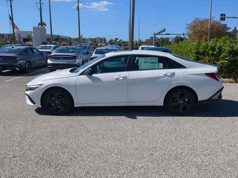 New 2026 Hyundai Elantra SEL Sport Premium image 3