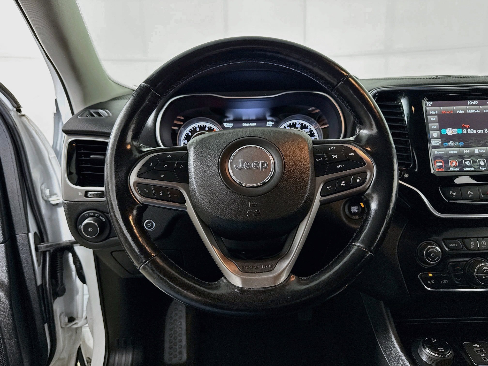 Used 2021 Jeep Cherokee Limited w/ Elite Package AWD/4WD image 16