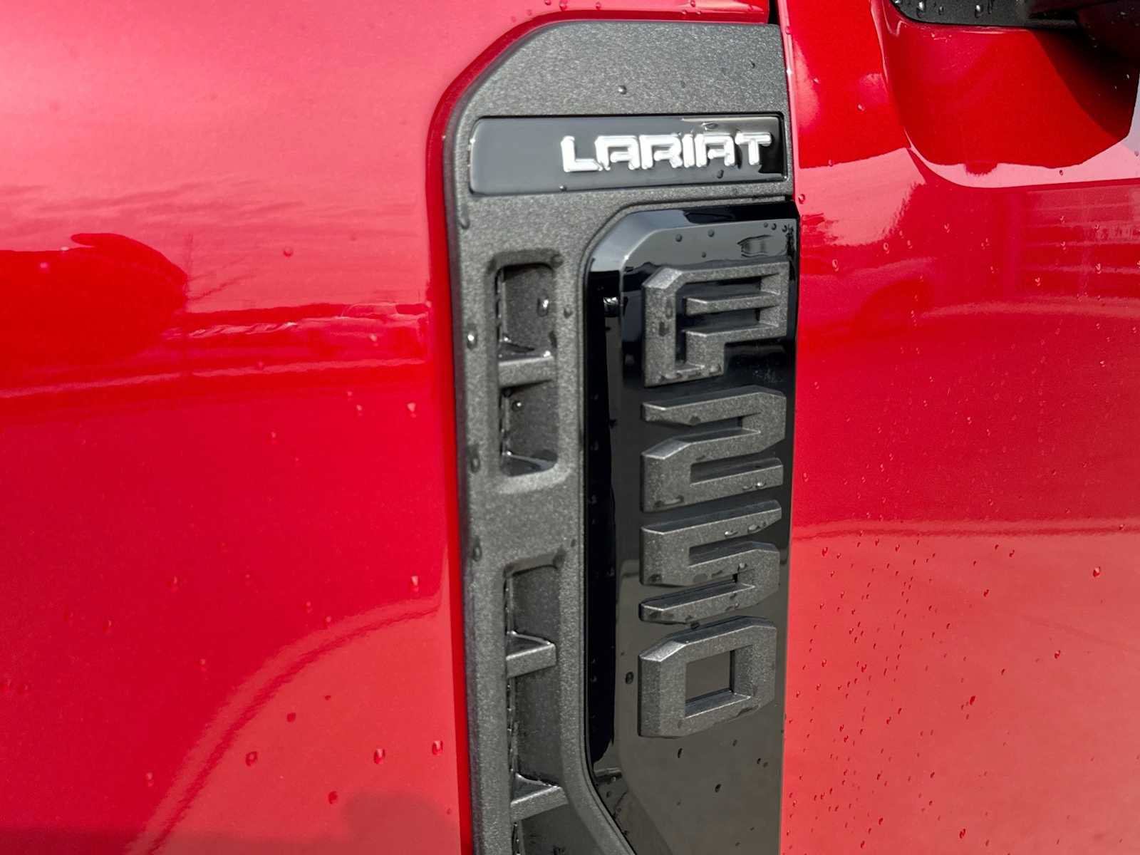 Used 2023 Ford F250 Lariat w/ Lariat Ultimate Package AWD/4WD image 12