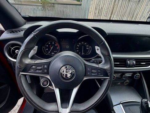 Used 2018 Alfa Romeo Stelvio Ti Sport AWD/4WD image 17