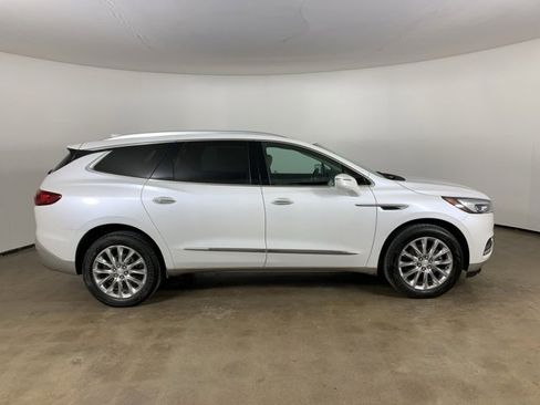 Used 2018 Buick Enclave Premium w/ Experience Buick Package image 7
