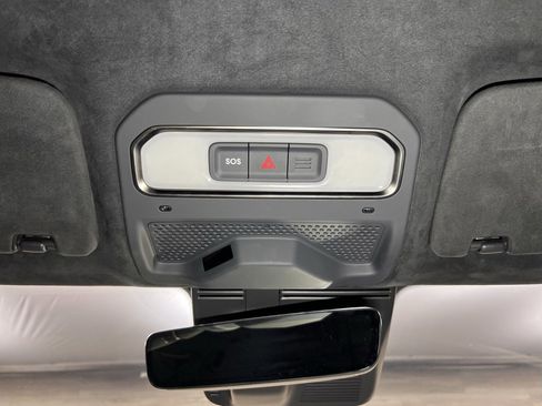 Used 2022 Rivian R1T Adventure image 24