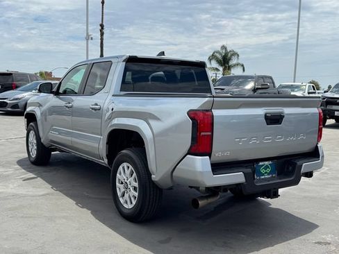 Used 2026 Toyota Tacoma SR5 AWD/4WD image 2