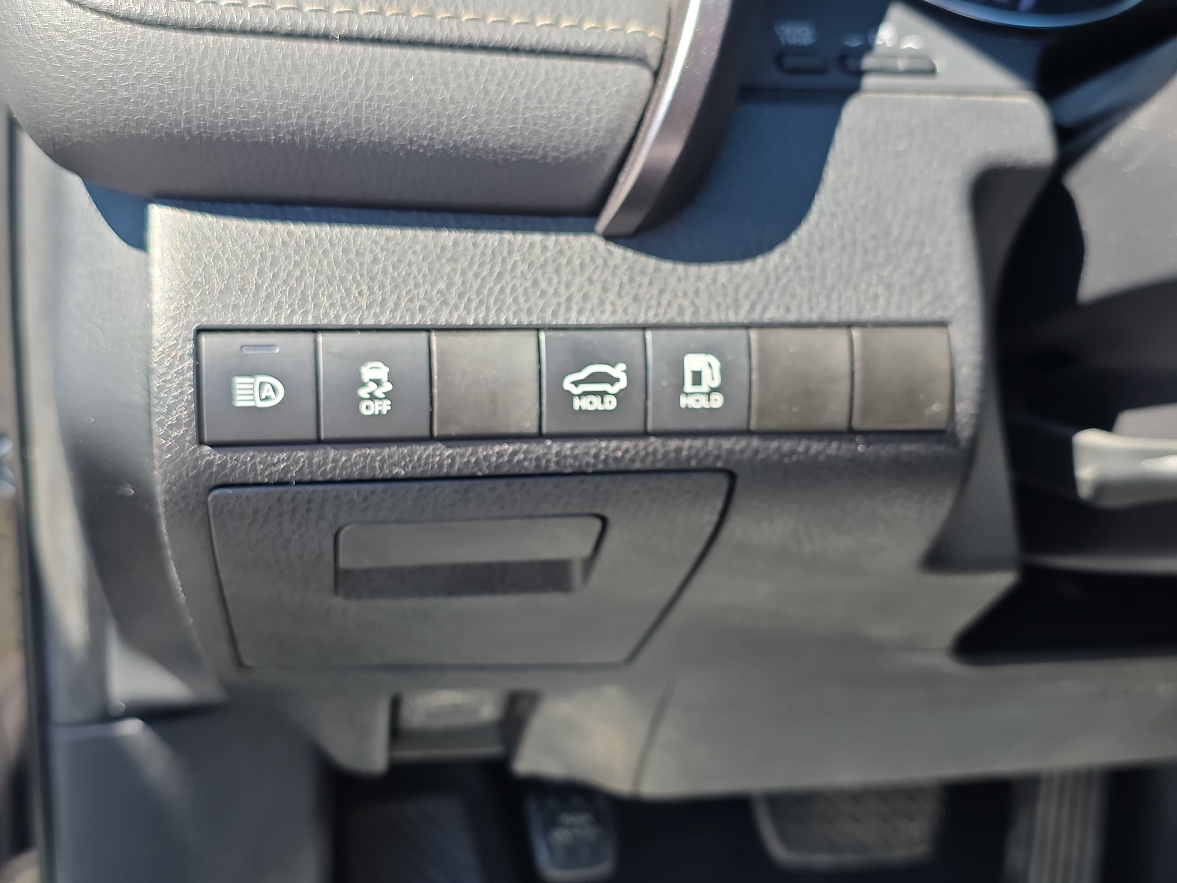 Used 2019 Toyota Camry SE FWD image 23