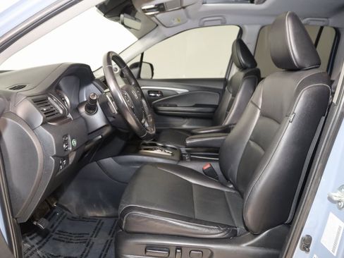 Used 2022 Honda Ridgeline RTL image 10