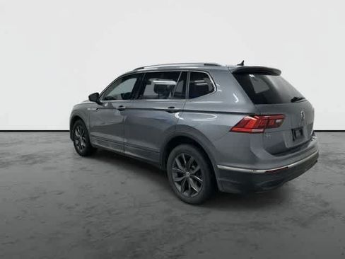 Used 2022 Volkswagen Tiguan SE FWD image 9