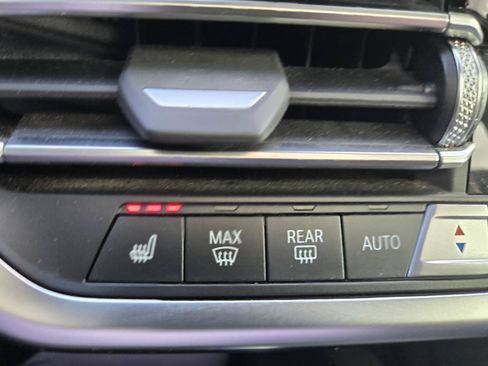 Used 2022 BMW X4 xDrive30i w/ Premium Package 2 AWD/4WD image 35