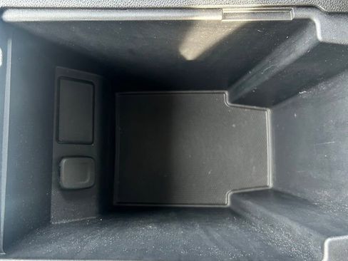 Used 2025 Chevrolet Blazer LT w/ Midnight/Sport Edition image 25