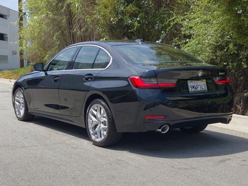 Used 2025 BMW 330i Sedan w/ Convenience Package image 29