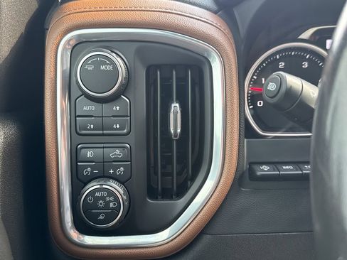 Used 2022 Chevrolet Silverado 2500 High Country w/ Z71 Off-Road Package AWD/4WD image 34