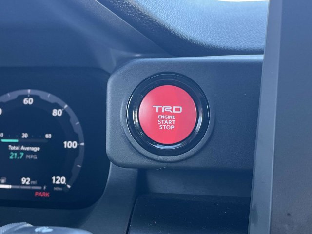 Used 2025 Toyota Tacoma TRD Off-Road AWD/4WD image 31