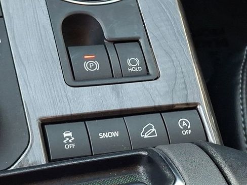 Used 2022 Toyota Highlander Platinum AWD/4WD image 26