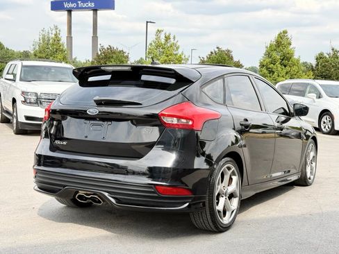 Used 2016 Ford Focus ST FWD image 9