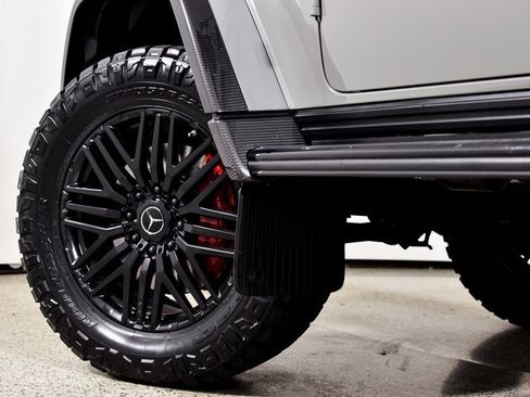 Used 2022 Mercedes-Benz G 63 AMG Squared w/ AMG Night Package image 17