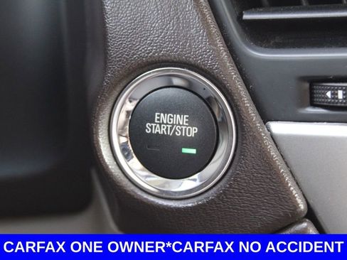 Used 2018 Chevrolet Suburban Premier image 38