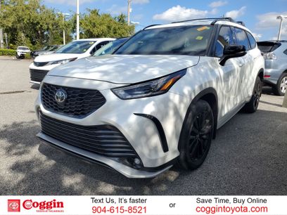 Used 2023 Toyota Highlander XSE