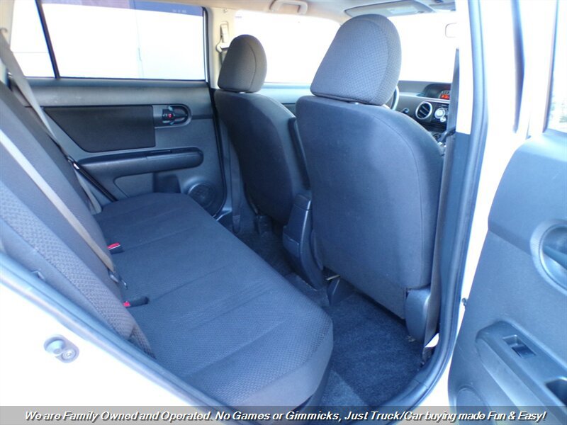 Used 2010 Scion xB FWD image 24