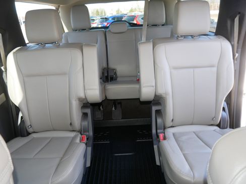 Certified 2021 Ford Expedition Max XLT image 25