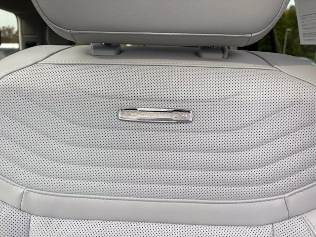 Used 2026 Ford Expedition Platinum w/ Platinum Ultimate Package AWD/4WD image 33