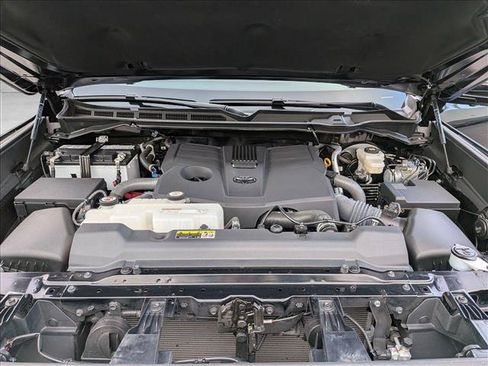 Used 2023 Toyota Tundra Platinum w/ Advanced Package AWD/4WD image 22