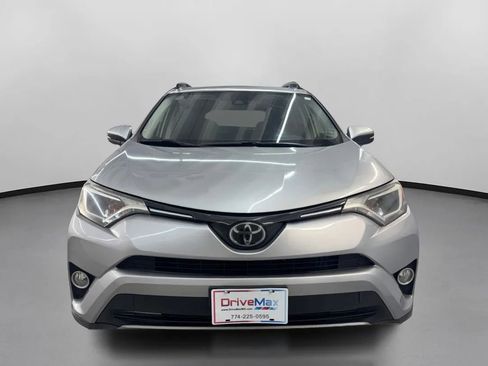 Used 2018 Toyota RAV4 XLE w/ Plus Extra Value Package AWD/4WD image 2