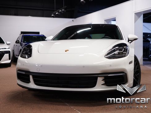 Used 2019 Porsche Panamera 4 AWD/4WD image 1