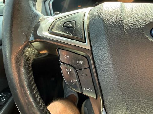 Used 2013 Ford Fusion SE FWD image 11